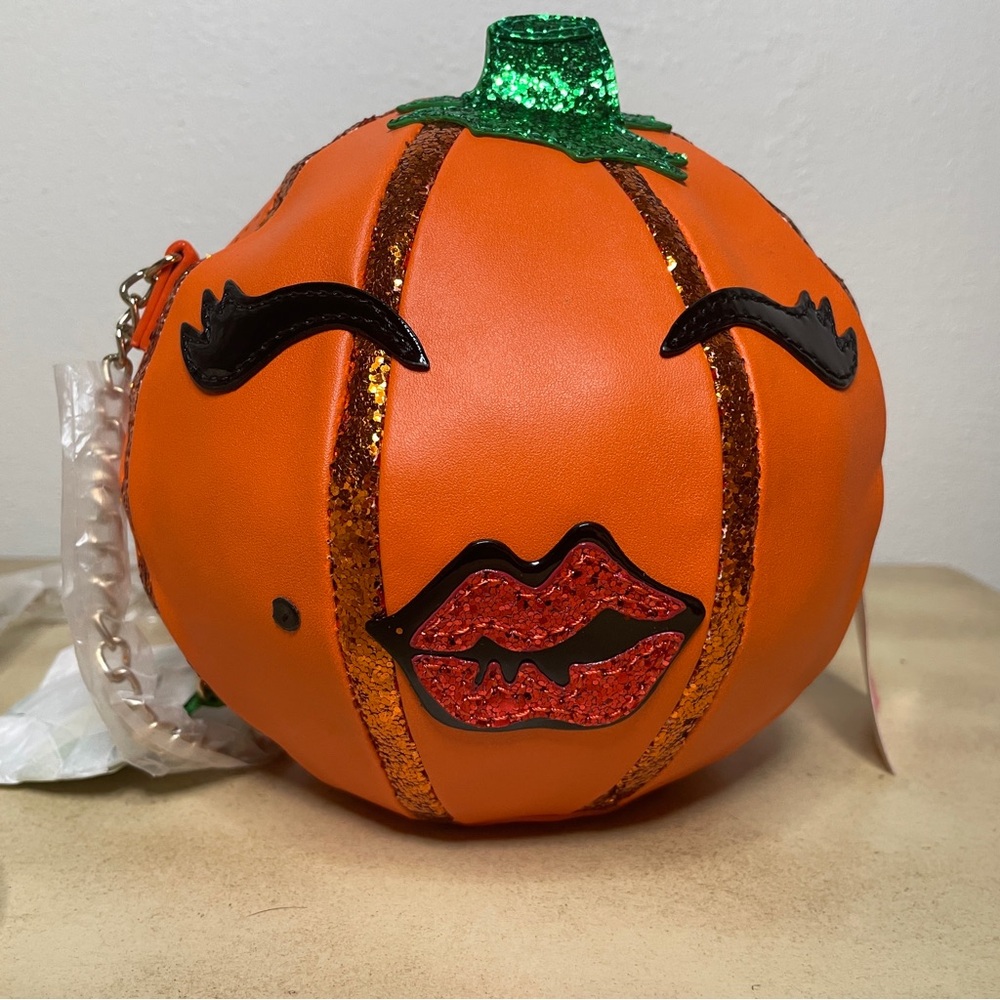 NEW Betsey Johnson Oh My Gourd Crossbody Bag